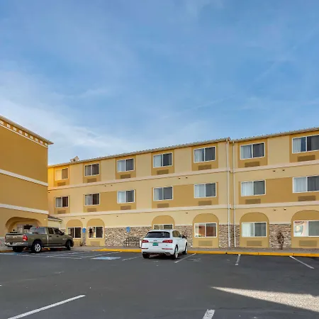 Comfort Inn & Suites Alameda At Albuquerque Balloon Fiesta Park